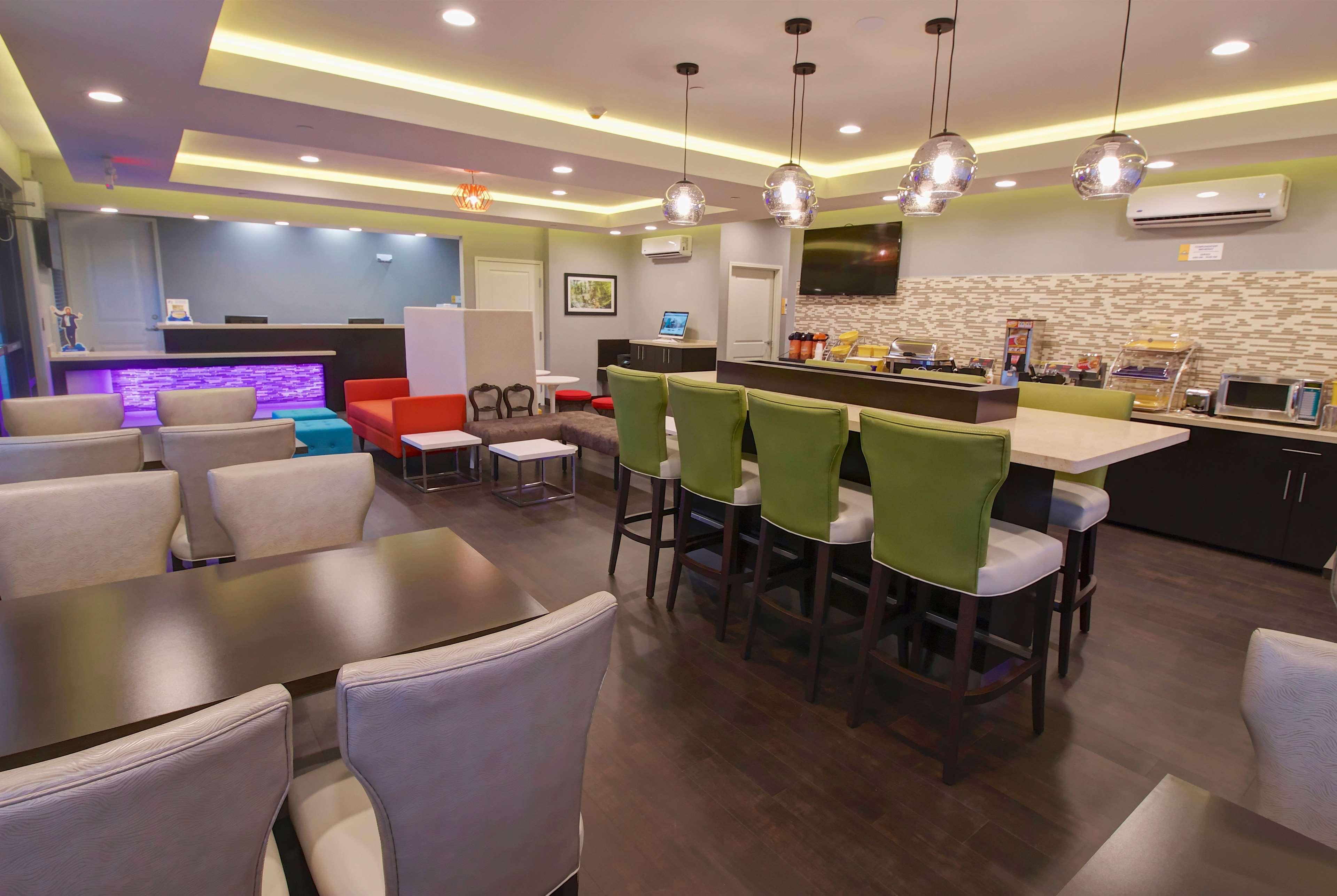 Days Inn & Suites By Wyndham Port Arthur Ngoại thất bức ảnh
